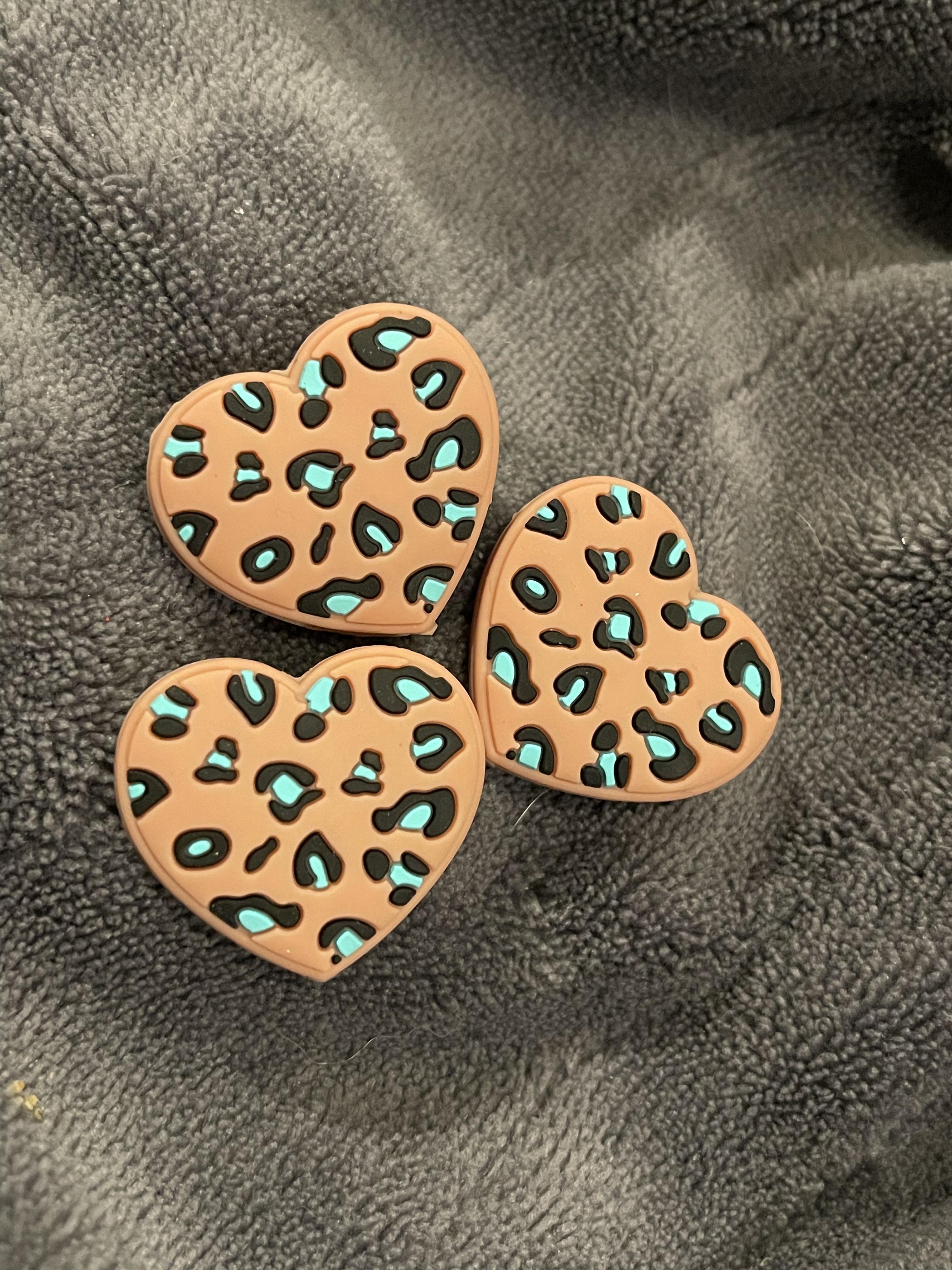 Teal or orange leopard hearts silicone focal, for beadable items like pens