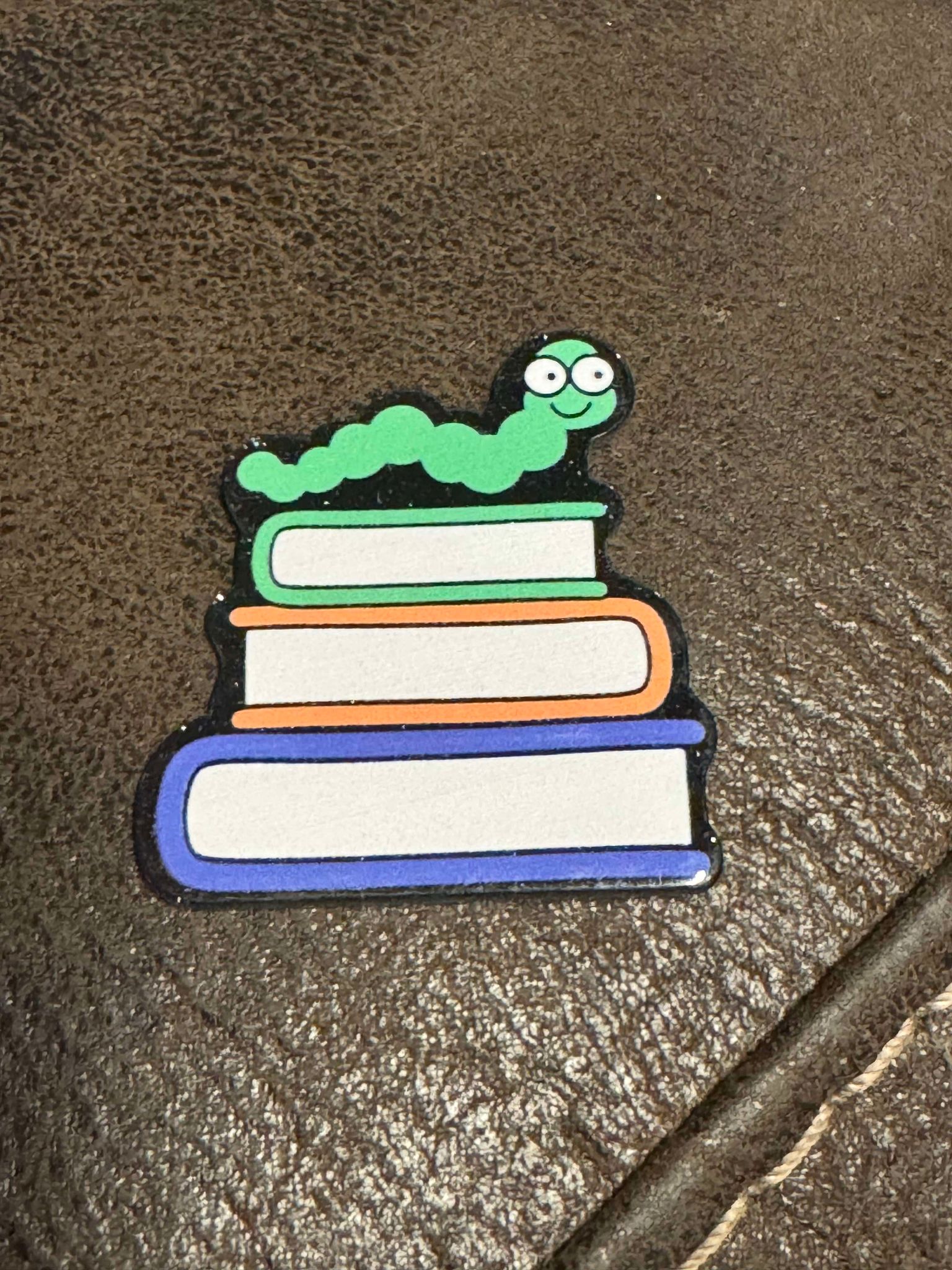 Bookworm, flatback acrylic piece, for badges, pens, earrings etc