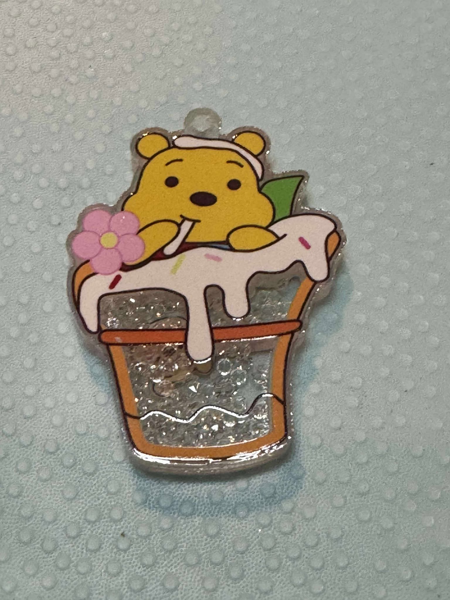 Honey bear shaker acrylic piece, for badges, pens, earrings etc